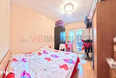 Apartament cu 4 camere semidecomandat în Tineretului