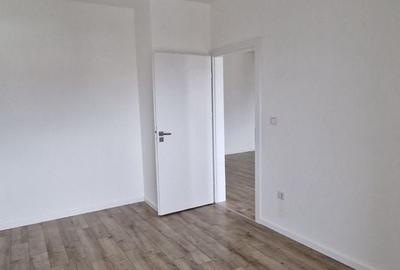 Apartament cu 2 camere decomandat în Ciupercenii Noi - 4