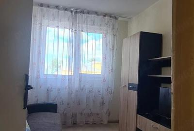 Apartament cu 3 camere decomandat în Piața Centrală - 2