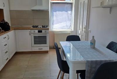 Apartament cu 2 camere semidecomandat, mobilat în Centrul Istoric - 1
