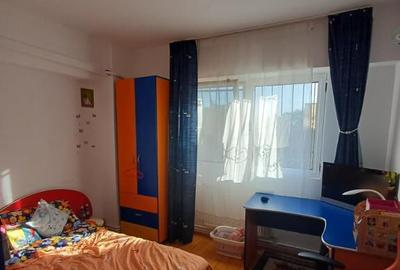 Republicii - Caraiman 3 camere 88 mp etaj 2 - 3