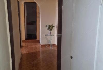 Apartament cu 3 camere decomandat în Libertății - 10