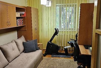 Apartament cu 4 camere decomandat, mobilat în Central - 1