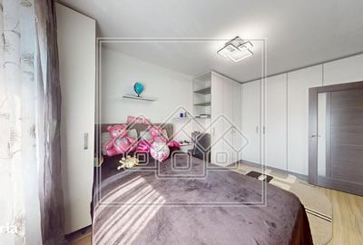 Apartament cu 3 camere decomandat în Central - 1