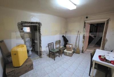 Spațiu comercial, de 39 mp, în Central - 6