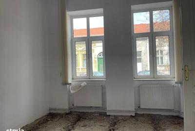 Apartament cu 5 camere în Orașul Nou - 2