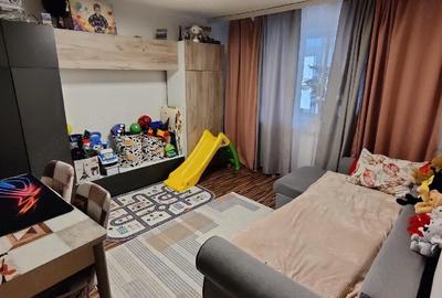 Apartament cu 2 camere nedecomandat în Cet - 3