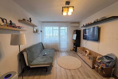 Apartament cu 2 camere semidecomandat în 1 Decembrie 1918 - 1