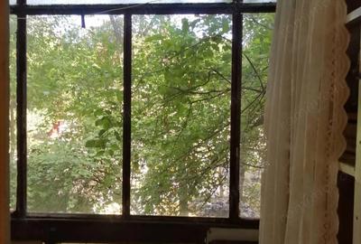 Apartament cu 2 camere decomandat în Viziru 1 - 3