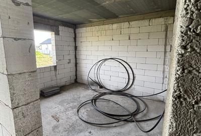 Casă cu 4 camere în Plaiul Vulcanești - 6