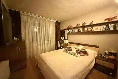 Apartament cu 3 camere decomandat, mobilat în Circumvalațiunii - 13