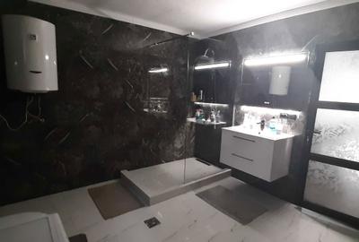 Casă cu 4 camere cu Teren 3585 Mp în Cornești - 5