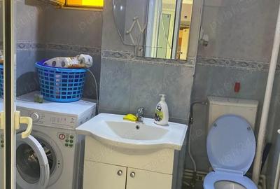 Apartament cu 4 camere decomandat în Micro 21 - 2