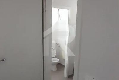Spațiu comercial, de 1,300 mp, în Unirii - 11