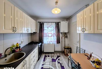 Apartament cu 2 camere semidecomandat în Micro 1 - 3