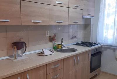 Apartament cu 3 camere semidecomandat în Central - 5