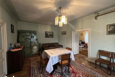 Casă cu 4 camere cu Teren 1266 Mp în Târgșoru Vechi - 2