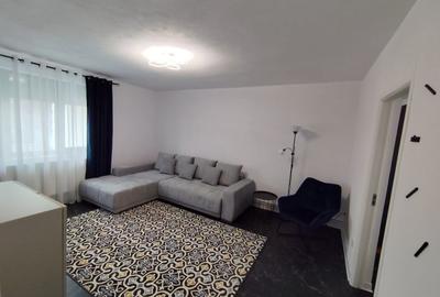 Apartament cu 3 camere semidecomandat, mobilat în Ultracentral