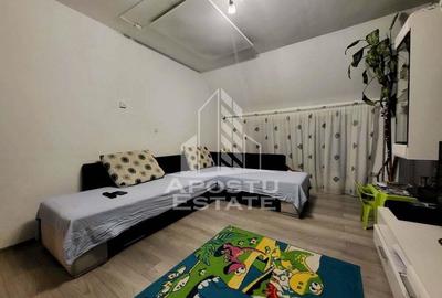 Apartament cu 3 camere, decomandat, cu scara interioara, zona Lipovei - 3