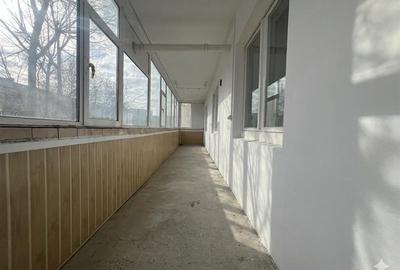 Apartament cu 3 camere decomandat, mobilat în Nicolina - 4