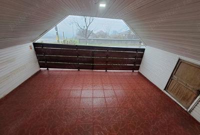 Casă cu 5 camere în Păcurari