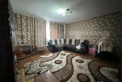 Casă cu 3 camere cu Teren 125 Mp în Central - 1