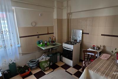 Apartament cu 4 camere în Central - 2