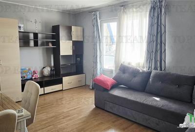 Apartament cu 3 camere semidecomandat în Giulești