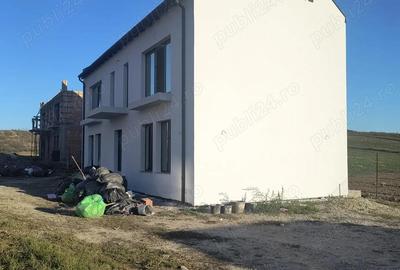 Vand sau inchiriez imobil in Baile Felix - 1