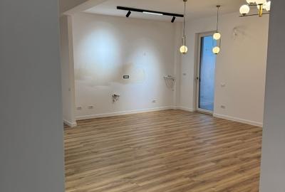 Apartament cu 2 camere decomandat în Exterior Est - 3