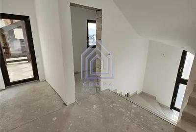 Casă cu 7 camere cu Teren 300 Mp în Central - 9