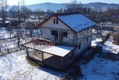 Casă cu 4 camere în Zigoneni - 10