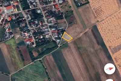Teren de 1100 mp, în Bătești - 2