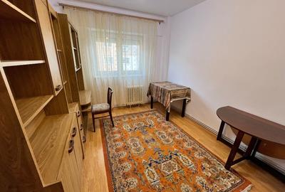 Apartament cu 4 camere decomandat în Vasile Aaron - 2