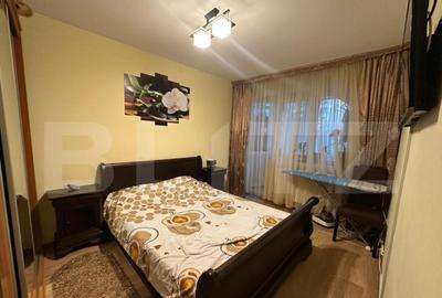 Apartament cu 3 camere semidecomandat în 9 Mai