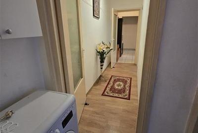 Apartament cu 3 camere decomandat, mobilat în Hipodrom 3 - 4
