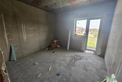 Casă cu 4 camere cu Teren 200 Mp în Prelungirea Ghencea - 16