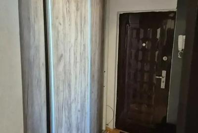 Apartament cu 3 camere semidecomandat, mobilat în Colentina - 9