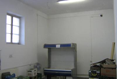 Spațiu comercial, de 191 mp, în Central - 6