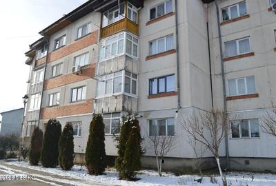 Bascov - Centru, Apartament 2 Camere Decomandat, Etaj 2 - 2