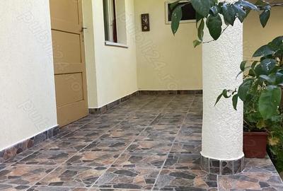 Casă cu 3 camere în Central - 2