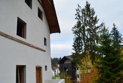 Casă cu 5 camere cu Teren 554 Mp în Piața - 2