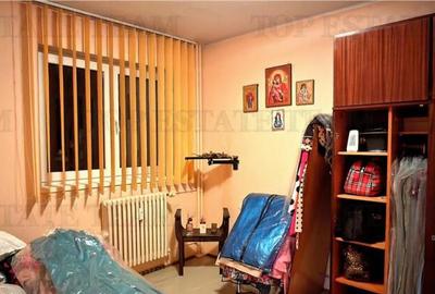 Apartament de 3 camere, in bloc reabilitat, zona verde in Dr - 5