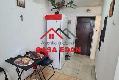 Garsonieră decomandată în Central - 4