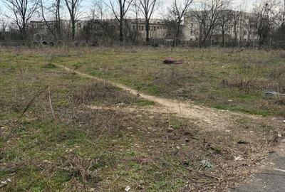 Teren de 1700 mp, în Blejoi