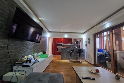 Navodari (Sud)- 3 camere decomandate, mobilat-utilat, etaj 3/4 - 3