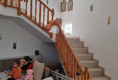 Casă cu 3 camere în Popești - 2