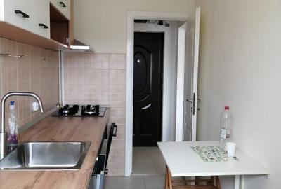 Apartament cu 2 camere decomandat în Plopilor - 2