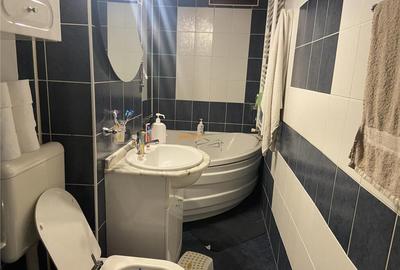 Apartament 4 camere , zona centrala - Inspectoratul Scolar , - 18