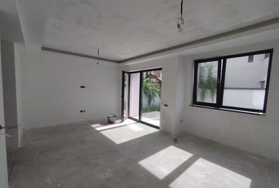Casa cu 4 camere|zona foarte buna|COMISION 0% - 18